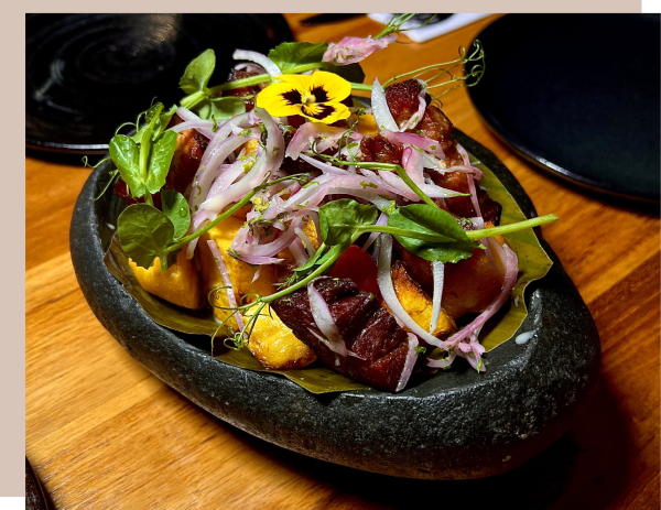 Plato cocina ancestral al fogón de leña Morada Ancestral Cali